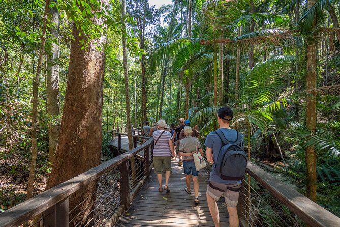 Hervey Bay to Fraser Island 4WD Tour With Lake Mckenzie Swim - Common questions