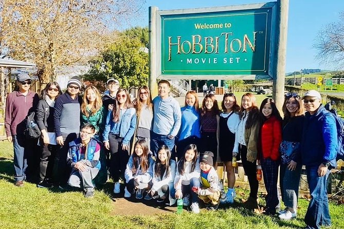 Hobbiton Movie Set Small Group Fully Guided Day Tour From Auckland - Highlights and Reviews