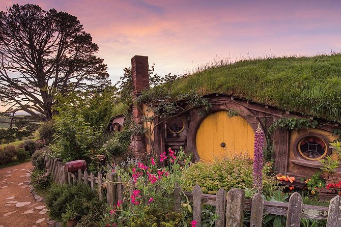 Hobbiton & Waitomo Caves Small Group Tour From Auckland - Weather Considerations