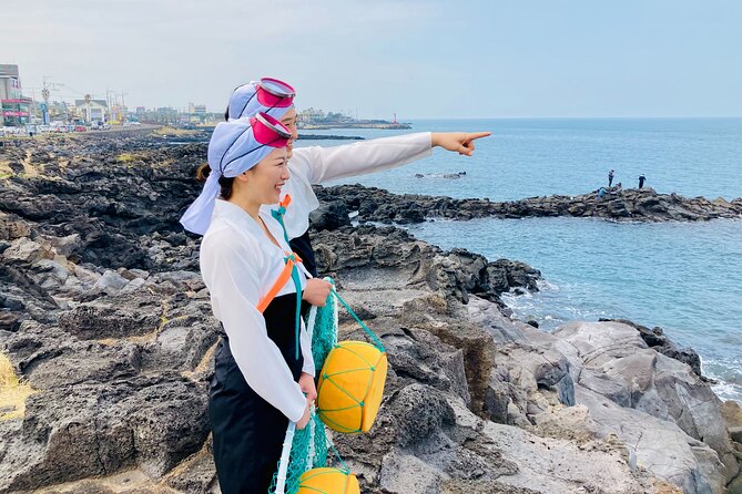 [Jeju] Private Photoshoot With Traditional Pearl Diver Haenyeo Costume - Sum Up