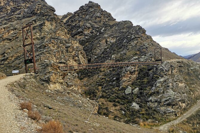 Lake Dunstan Cycleway With Bike Hire and Shuttle Service - Sum Up and Full-Circle Experience