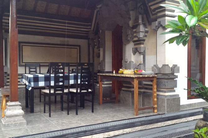 Local Market Tour and Traditional Balinese Cooking Class With a Family in Ubud - Traveler Photos and Memories