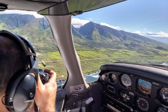 Maui Circle Island-Private-Air Tour: up to 3: Waterfalls & Lava! - Sum Up