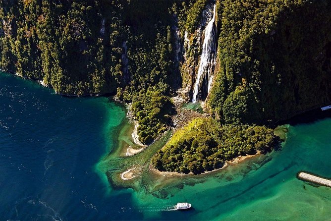 Milford Sound Scenic Flight and Nature Cruise - Sum Up