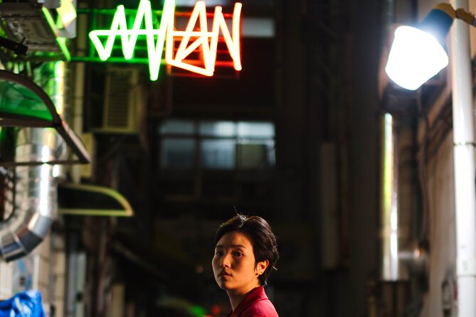 Neon Nights Photography 1 Hour Walking Tour in Seoul - Sum Up