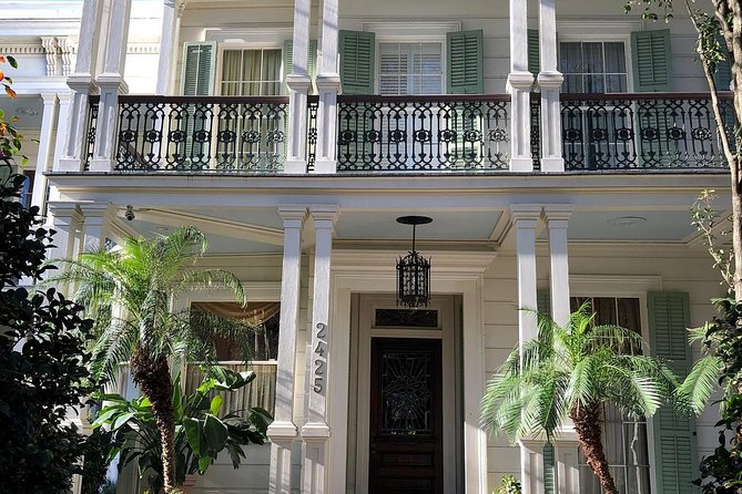 New Orleans Homes of the Rich and Famous Tour of the Garden District - Rave Reviews From Travelers