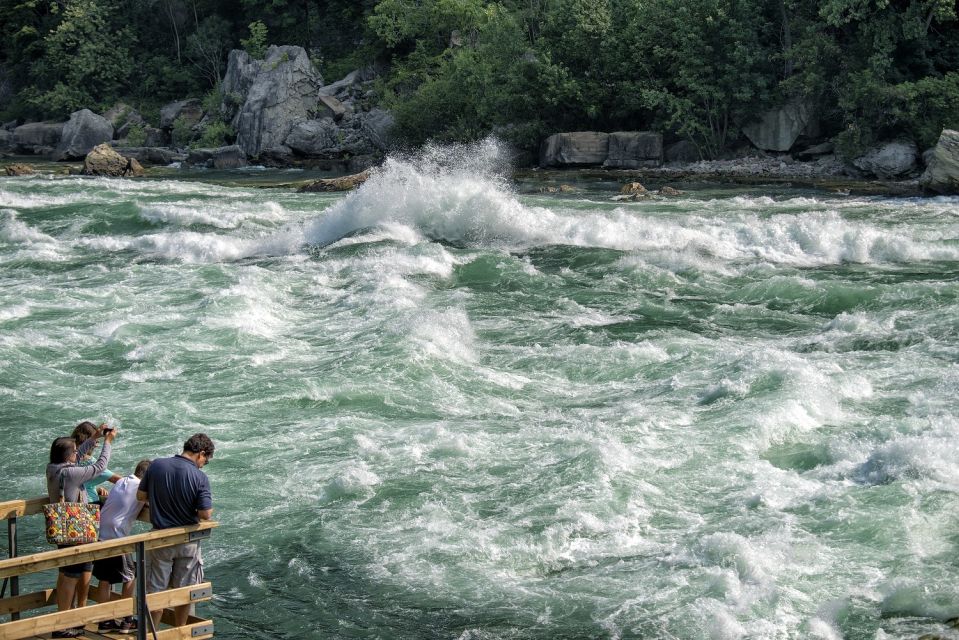 Niagara Falls, Canada: Sightseeing Tour With Boat Ride - Tips for the Tour