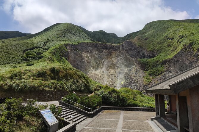 One Day Hike Around Taipeis Yangmingshan National Park - Sum Up