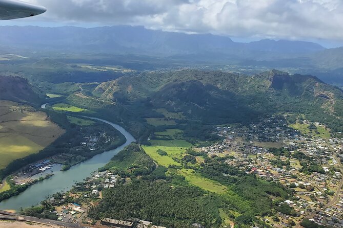 PRIVATE Kauai Airplane Tour - Common questions