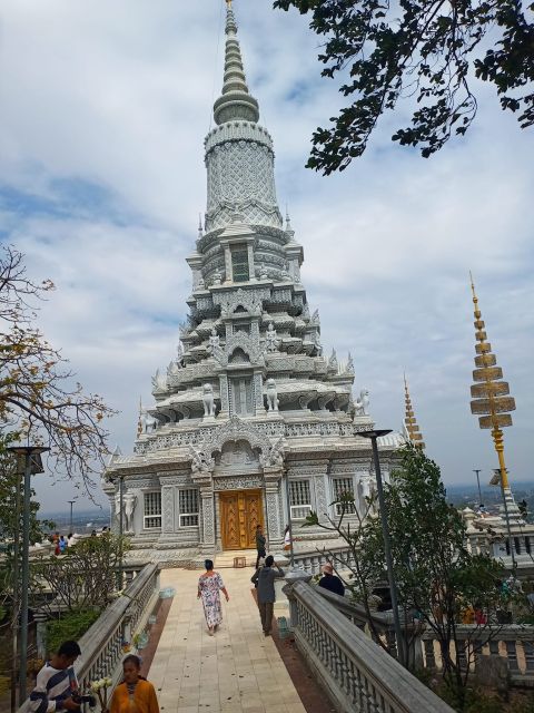 Private Tour to Udong Hill & Sunset Cruise on Mekong River - Return Arrangements