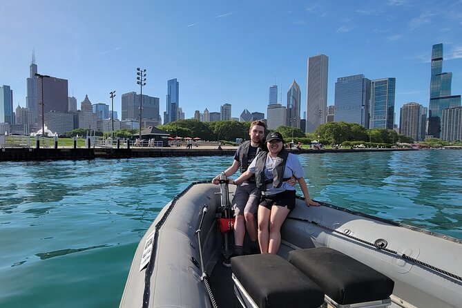 Small-Group Sightseeing Boat Tour in Chicago - Sum Up