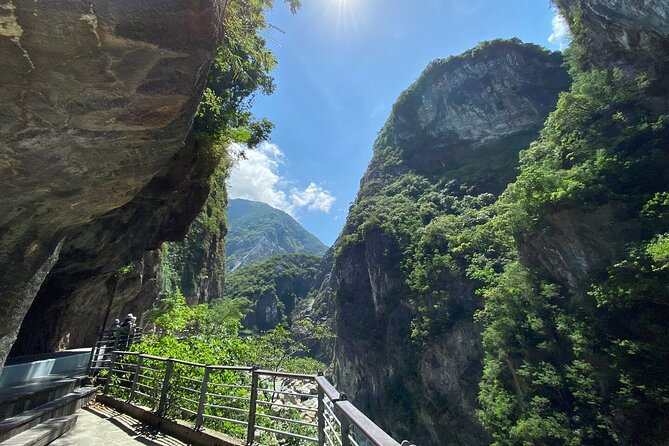 Taroko Gorge Day Tour From Taipei by Car - Booking Information