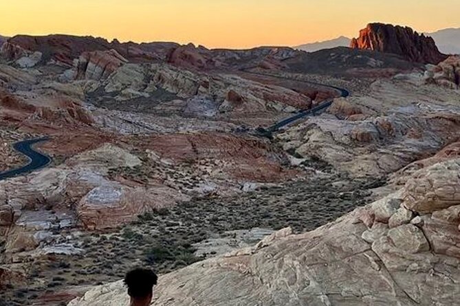 Valley of Fire Sunset Tour From Las Vegas - Guide Reviews and Testimonials