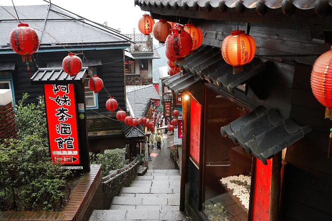 Yehliu, Jiufen & Pingxi Day Tour From Taipei - Guide Jackies Impact