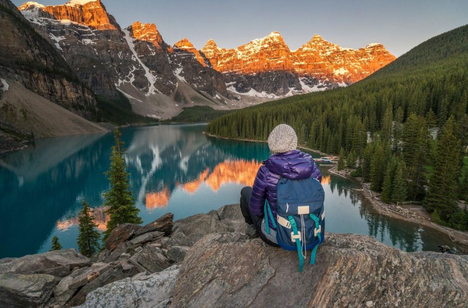 From Canmore/Banff: Sunrise at Moraine Lake - Guided Shuttle - Common questions