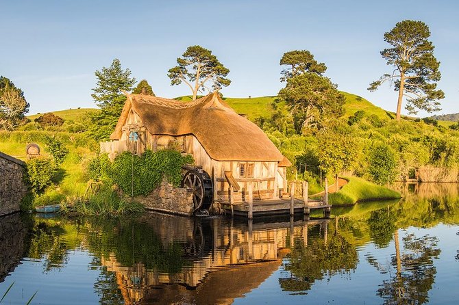 Hobbiton Movie Set Small Group Tour From Auckland - Common questions