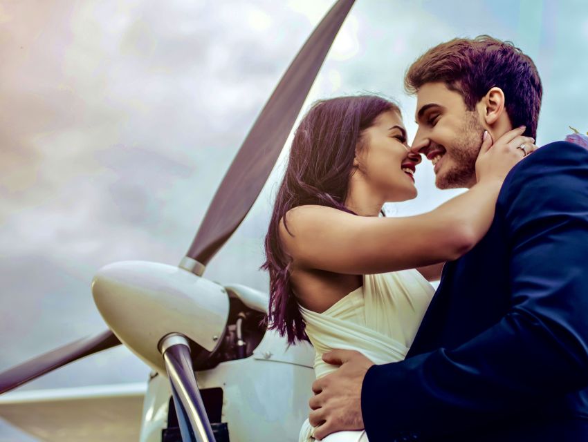 Miami: Romantic Private Airplane Tour With Champagne - Key Points
