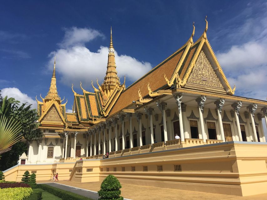 One Day Private Guide Tour History in Phnom Penh - Cambodias Recent History Learning