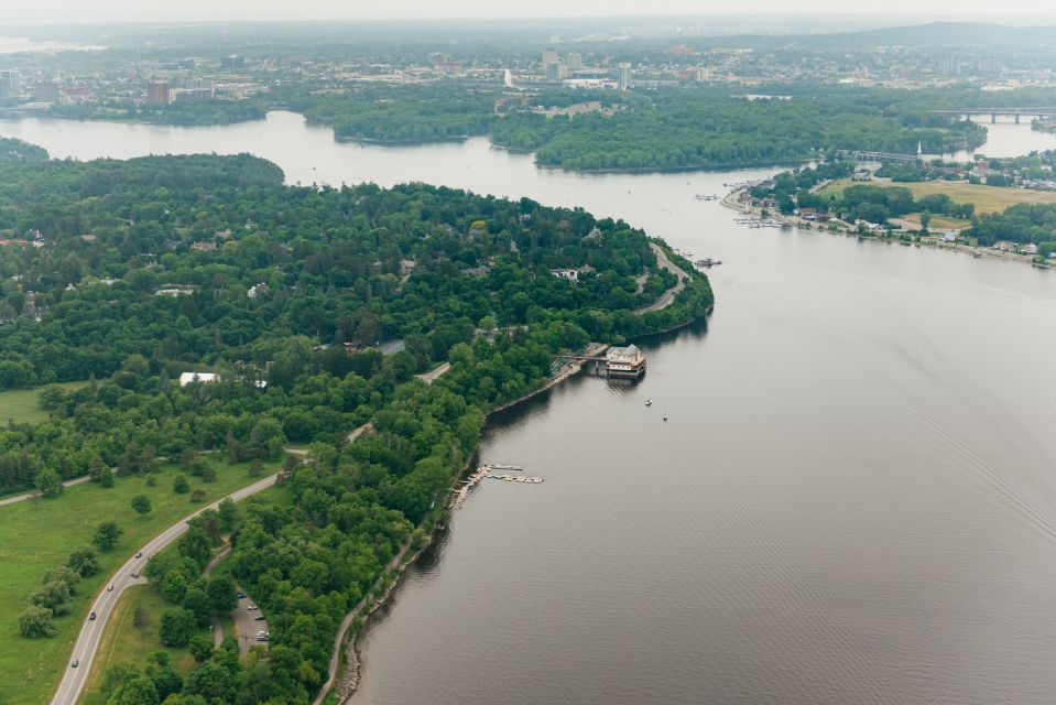 Ottawa: Scenic Helicopter Flight - Common questions