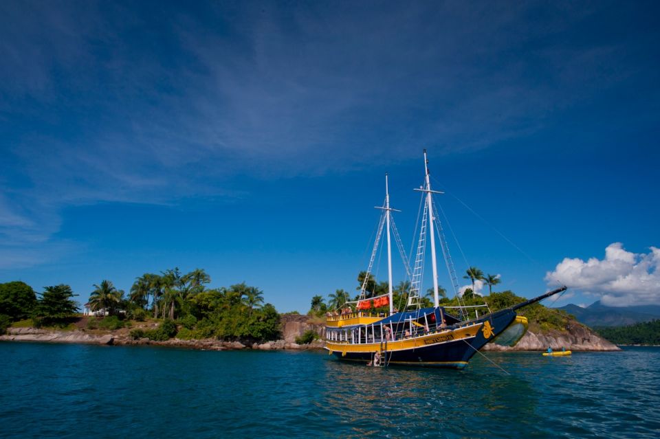 Paraty Bay: Islands & Beaches Boat Tour With Snorkeling - Review Summary