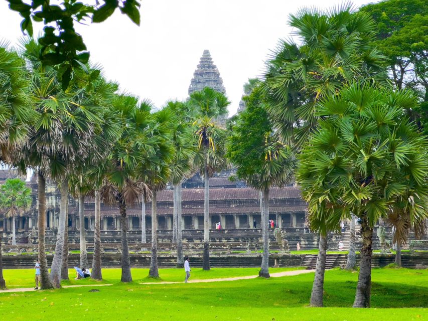 Siem Reap: Angkor Wat and Angkor Thom Day Trip With Guide - Common questions