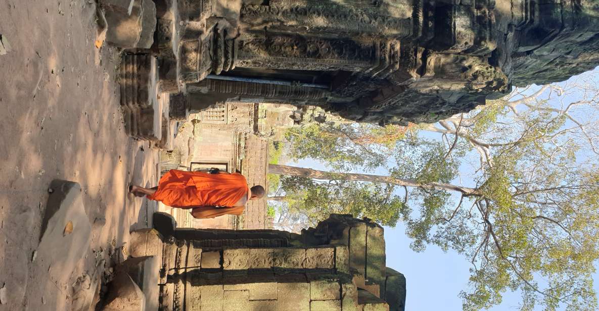 Angkor Sunrise, Taprohm and Angkor Thom. - Key Points