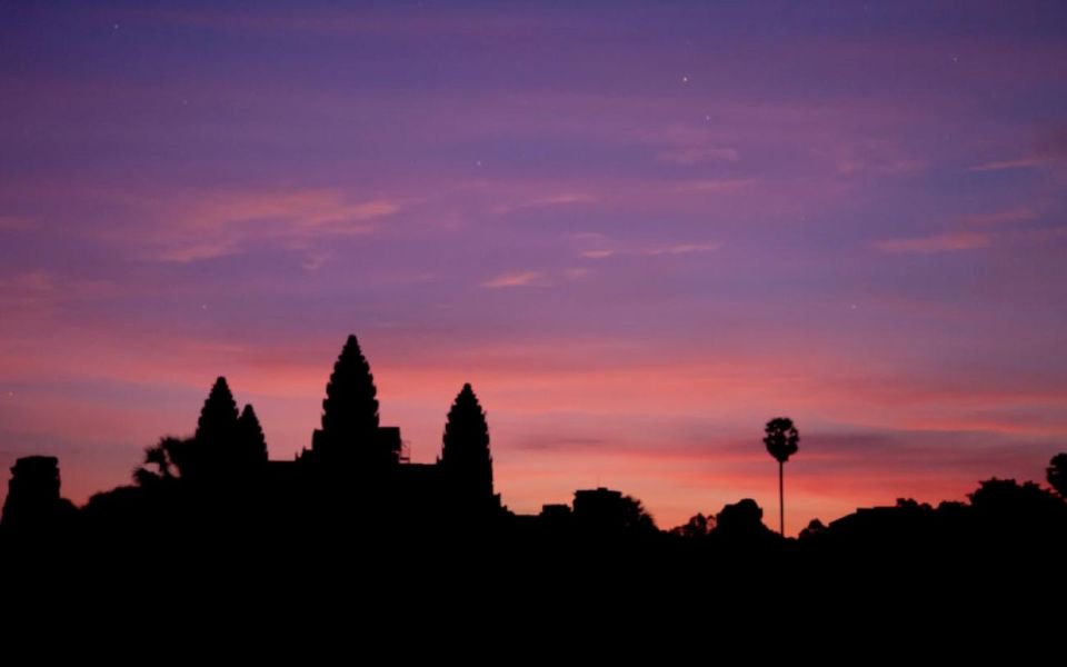 Angkor Wat 2-Day Tour, Sunrise,Sunset & Kompong Phluk Tour - Key Points