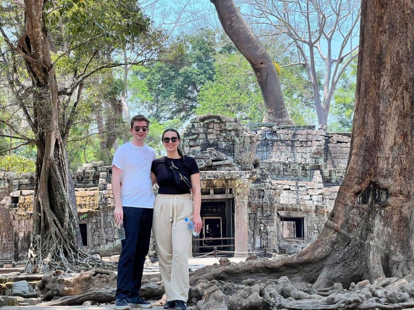 Angkor Wat Bike Tour With Lunch Included - Key Points