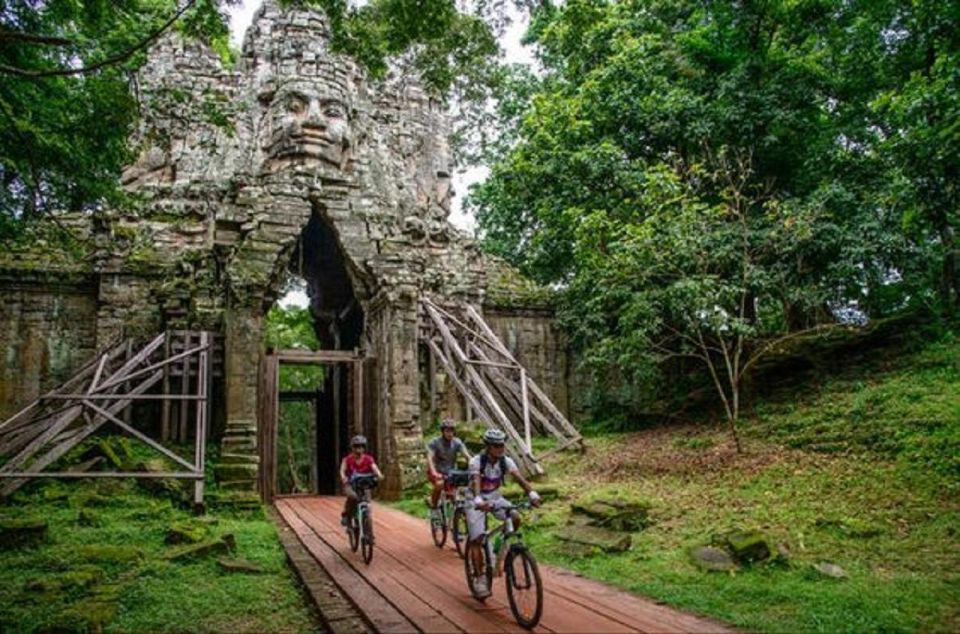 Angkor Wat: Guided Sunrise Bike Tour W/ Breakfast and Lunch - Key Points