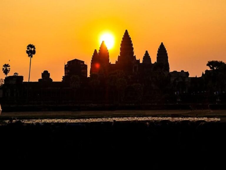 Angkor Wat Small Tour Sunrise With Private Tuk Tuk