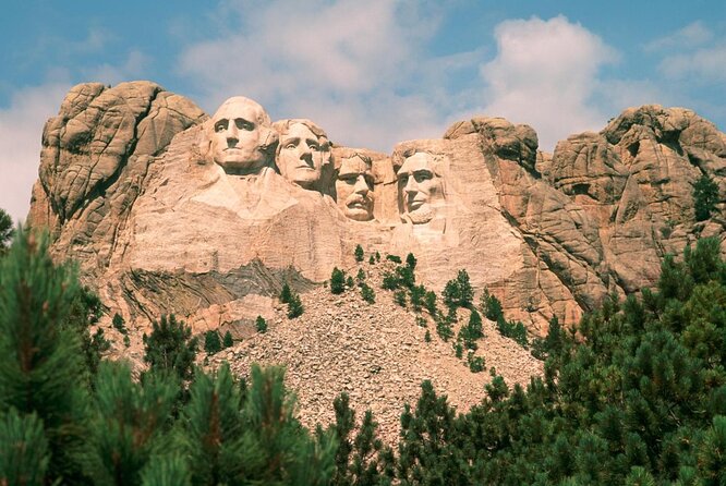 Bus Tour of Mount Rushmore and the Black Hills - Key Points