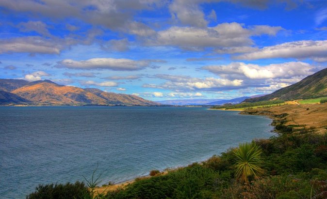 Champagne Sightseeing Cruise on Lake Te Anau - Key Points