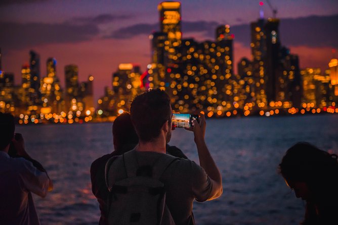 Chicago by Night: 90 Minute River and Lakefront Cruise - Key Points