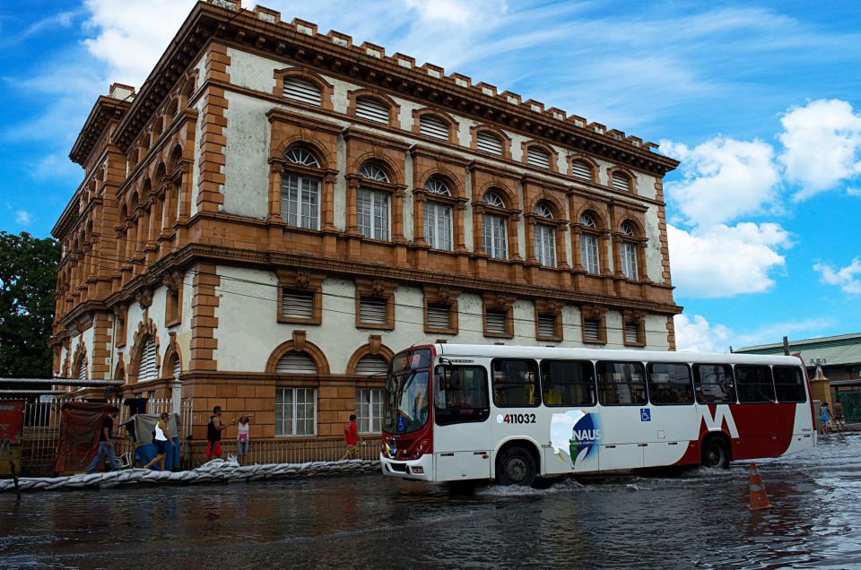 City Tour in the Historic Center of Manaus With a Photographer - Key Points