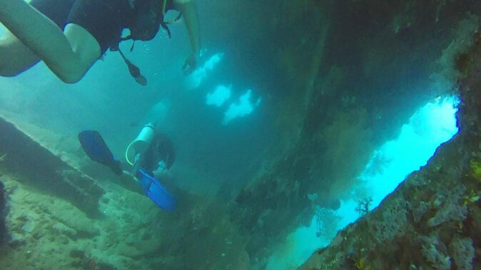 Coral Garden and Liberty Shipwreck Intro to Scuba Diving  - Ubud - Key Points