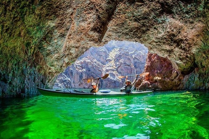 Emerald Cave Kayak Tour - Key Points