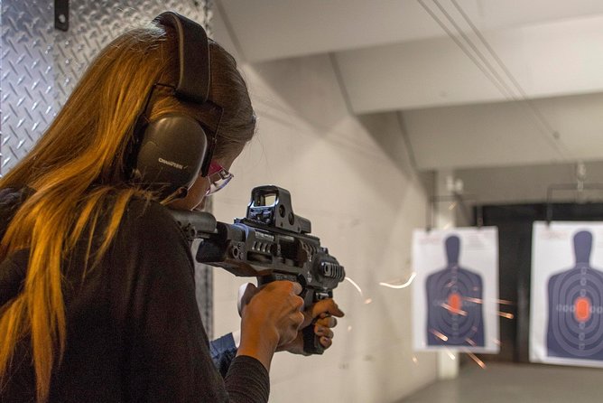 Exotic Indoor Firearm Experience in Miami - Key Points