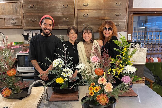 Flower Arrangement "Ikebana" in YANAKA / Taito-ku / TOKYO. - Key Points