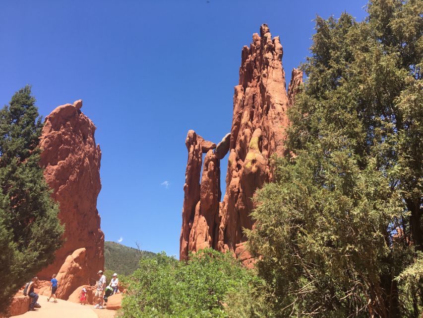 From Denver: Garden of the Gods & Manitou Springs Tour - Key Points