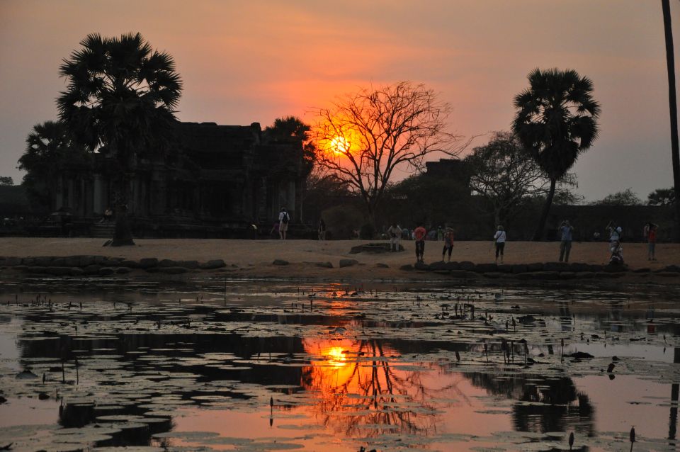 From Siem Reap: Angkor Wat Sunrise Small Group Tour - Key Points