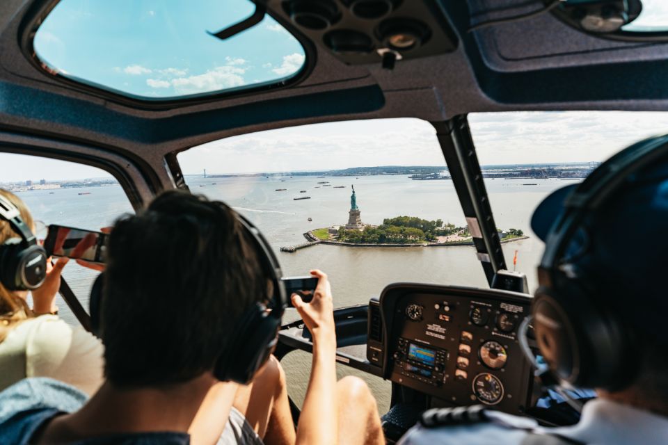 From Westchester: Private NYC Helicopter Tour for 2-6 People - Key Points