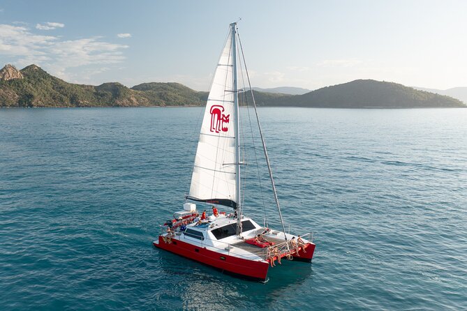 Full-Day Whitsunday Sail and Snorkel Adventure With Lunch - Key Points
