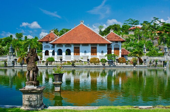 Gate of Heaven Temple - Water Palace - Asah Hill - Virgin Beach Private Tour - Key Points