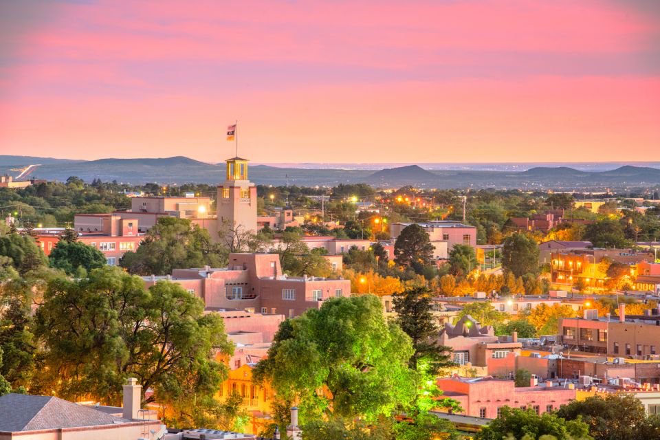 Golden Years in Santa Fe: A Senior's Cultural Journey - Key Points