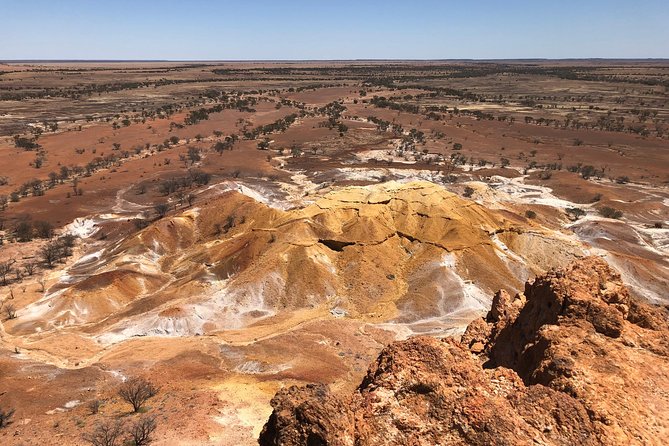 Guided Group Tour to Lark Quarrys Dinosaur Trackways  - Queensland - Key Points