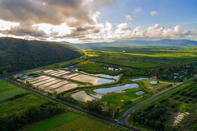 Hook-a-Barra Gourmet Farm Tour - Key Points