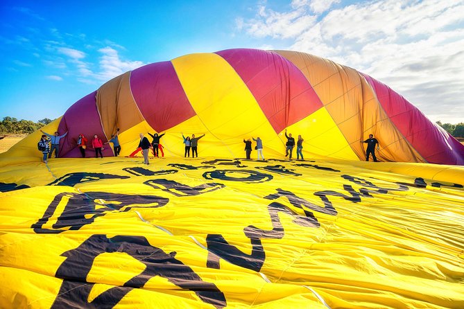 Hot Air Ballooning Over Sydney Macarthur Region Including A Champagne Breakfast - Key Points