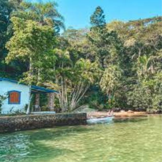 Ilha Grande: Swim With the Little Fish in the Blue and Green Lagoons. - Key Points