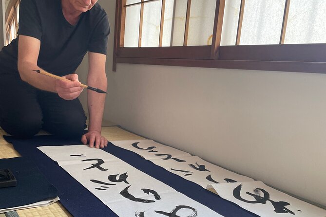 Japanese Calligraphy Experience - Key Points