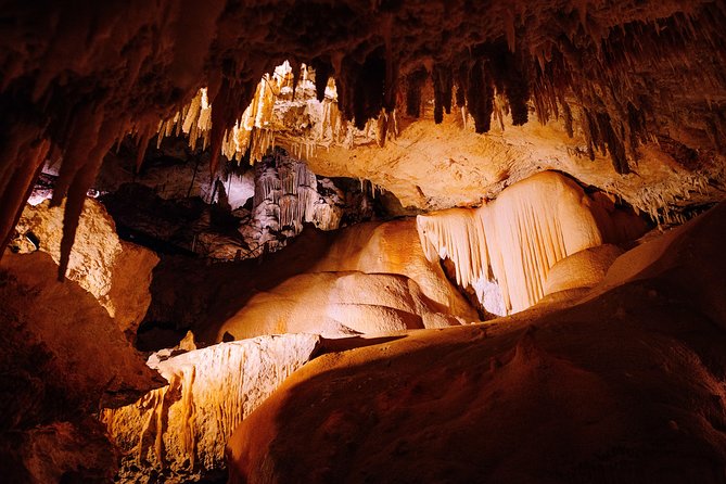Jewel Cave Fully-guided Tour (Located in Western Australia) - Key Points